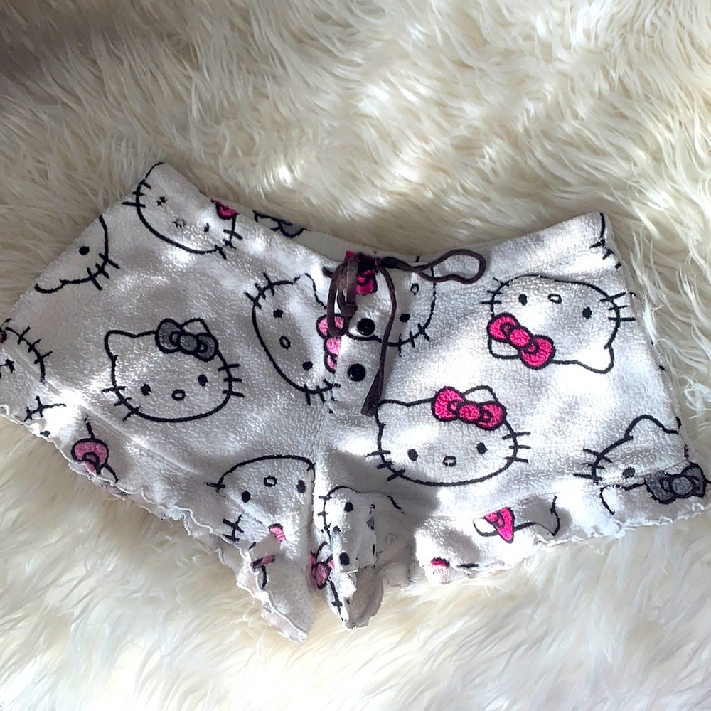 Hello Kitty shorts